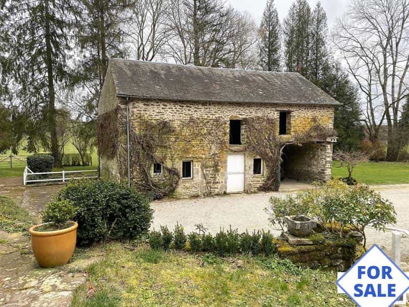 Dom w Saint-Denis-sur-Sarthon, Normandie 11846598