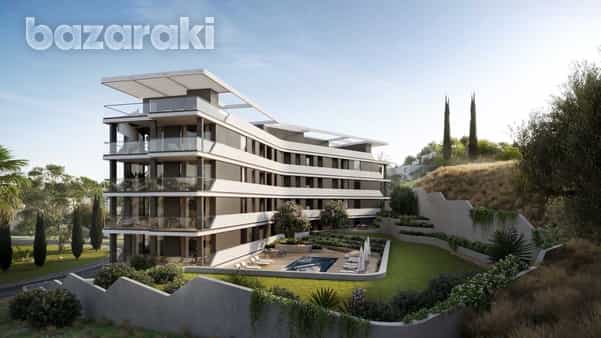 Condominium in Agios Tychon, Larnaka 11847112