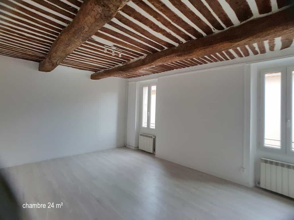 Condominium in Forcalqueiret, Provence-Alpes-Cote d'Azur 11847287