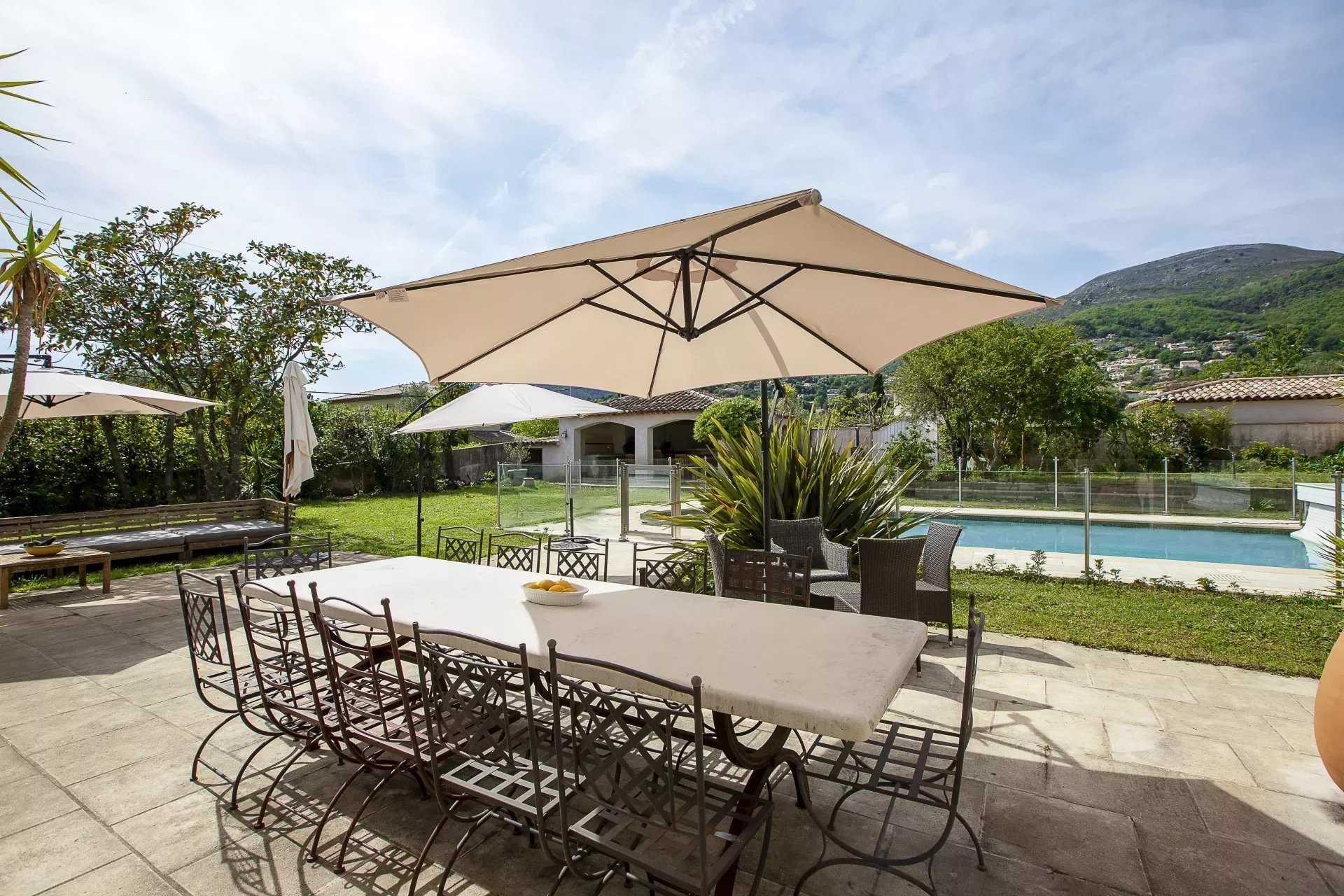House in Vence, Alpes-Maritimes 11847312