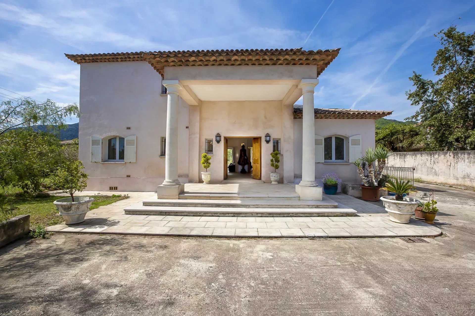 casa no Vence, Provença-Alpes-Costa Azul 11847312