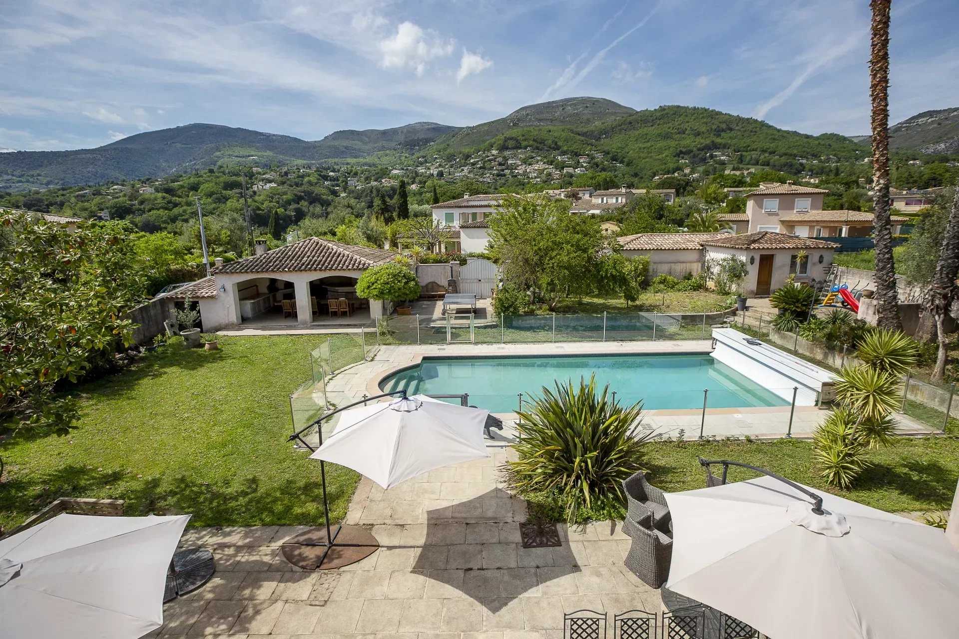 Hus i Vence, Provence-Alpes-Cote d'Azur 11847312