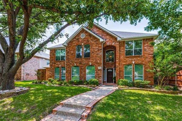 House in Plano, Texas 11847343