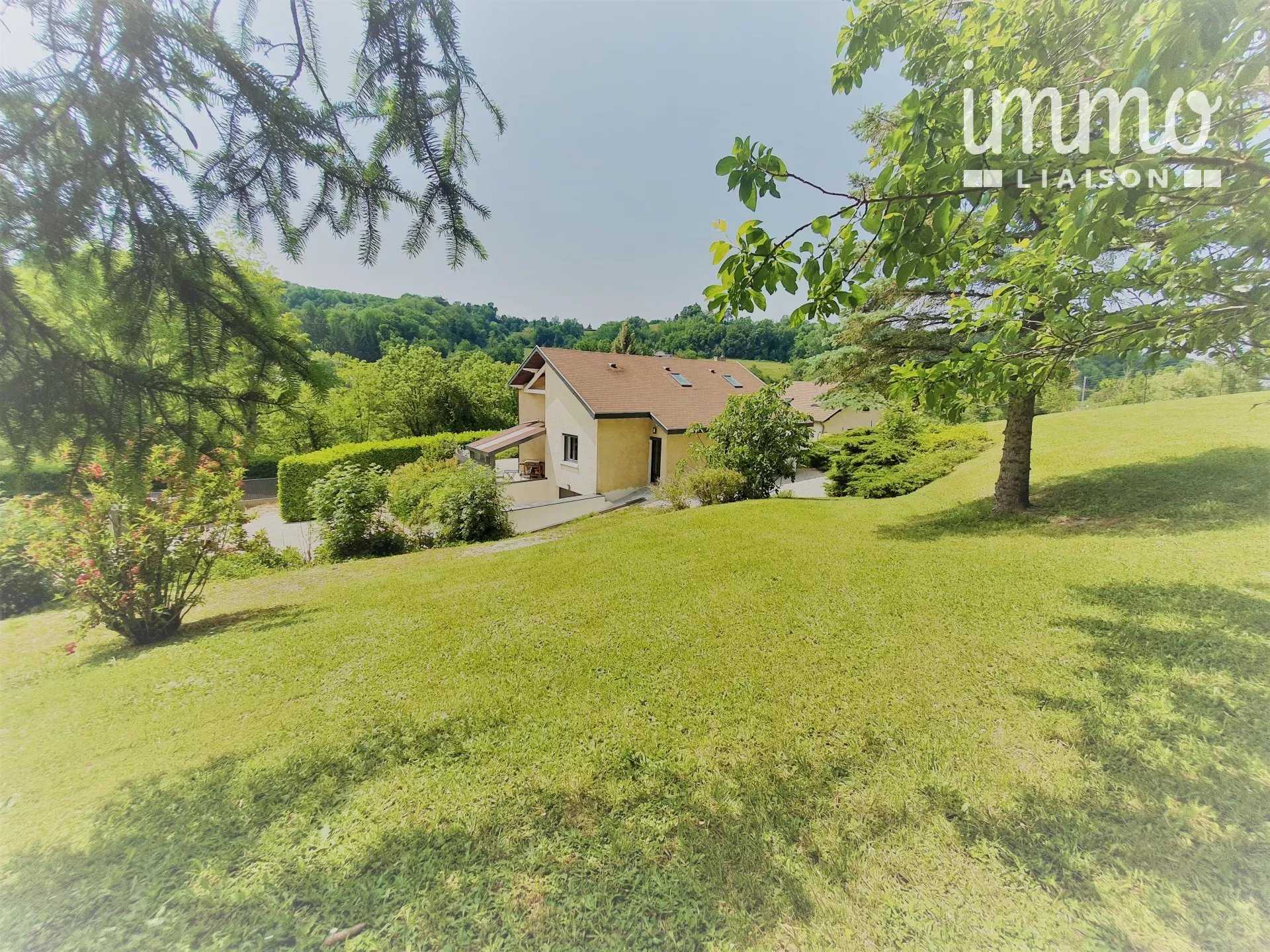 Residential in Nivolas-Vermelle, Isère 11847467
