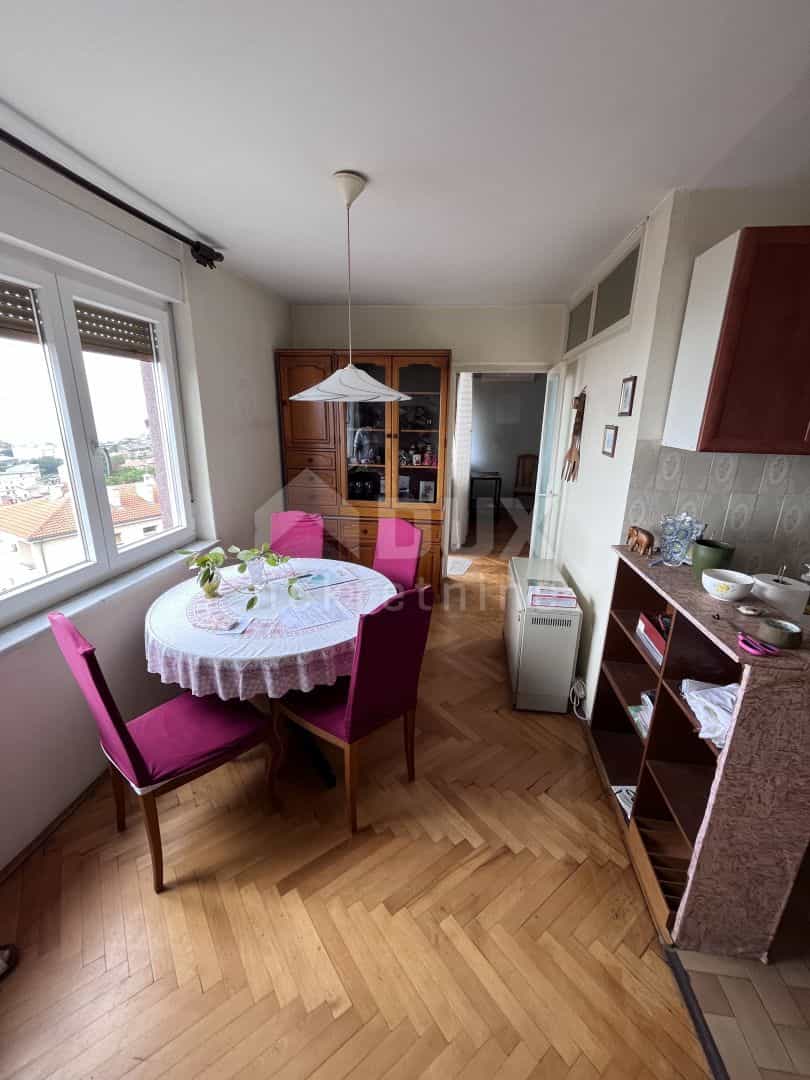 Condominium in Rijeka, Primorsko-Goranska Zupanija 11847737
