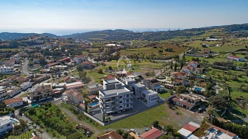 Condominium in Parkklisia, Larnaca 11847747