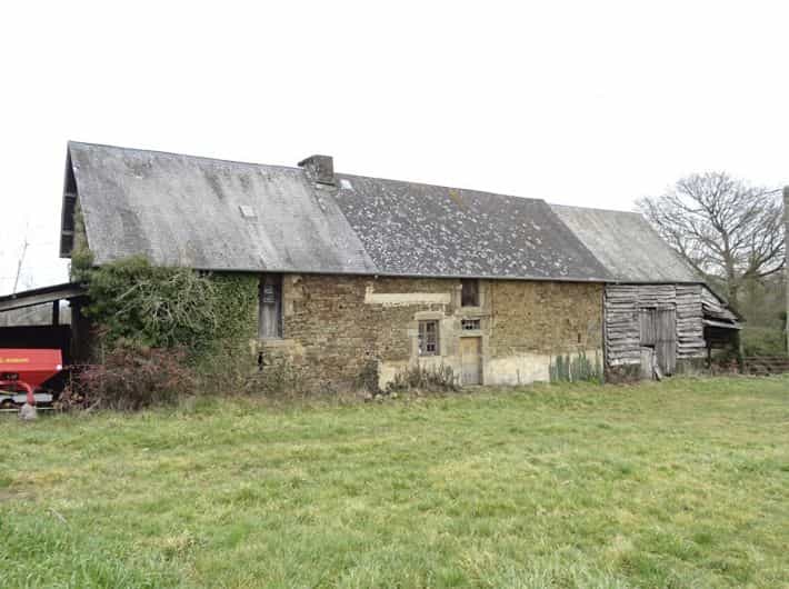 rumah dalam Le Teilleul, Normandy 11848827