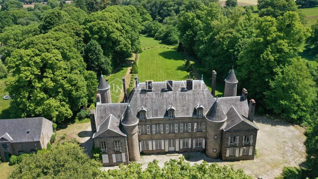 Rumah di Ernée, Pays de la Loire 11848869