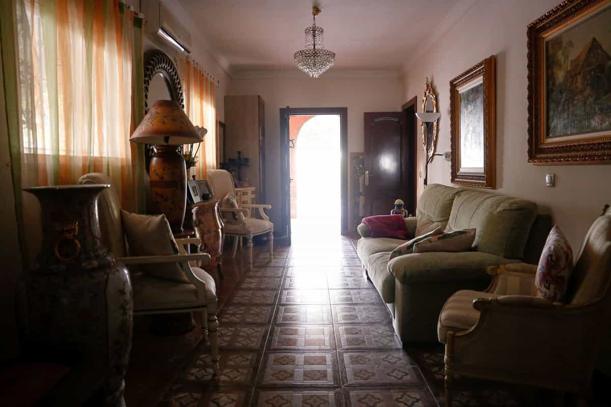 집 에 Alhaurín de la Torre, Andalucía 11848913