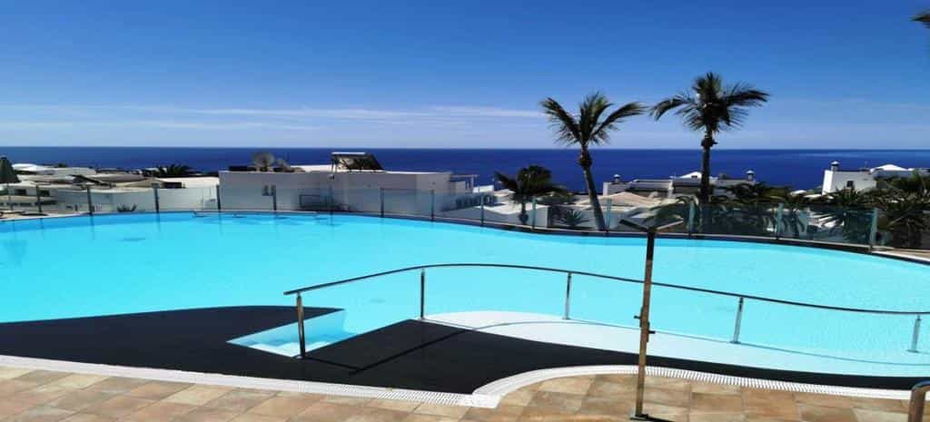 Condominium in Tias, Canary Islands 11848991