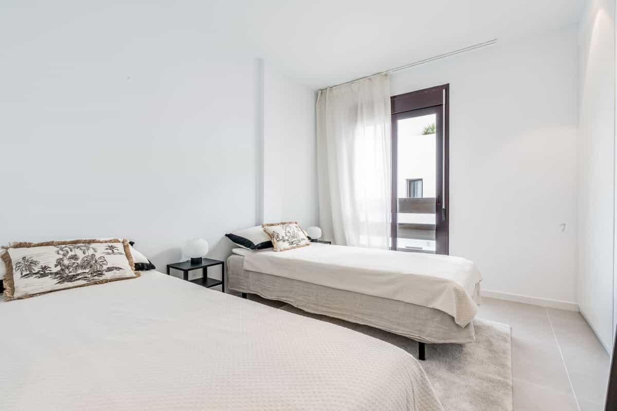 Condominium in Marbella, Andalucía 11849121