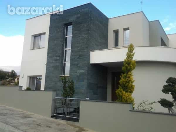 rumah dalam Agios Athanasios, Limassol 11850353