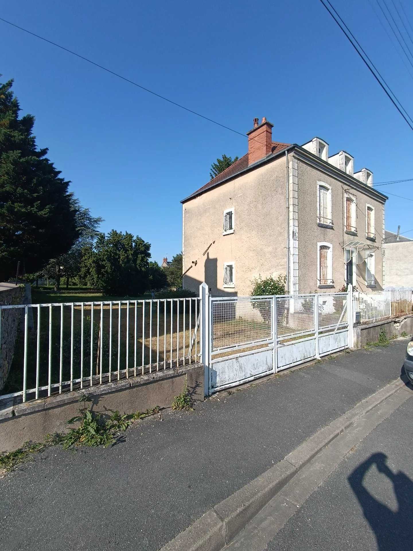 loger dans Vierzon, Centre-Val de Loire 11850594