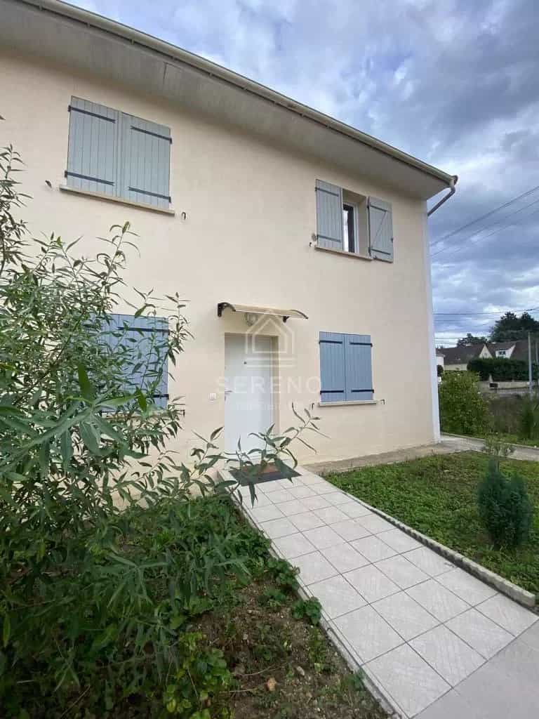 House in Champs-Sur-Marne, Ile-de-France 11850642