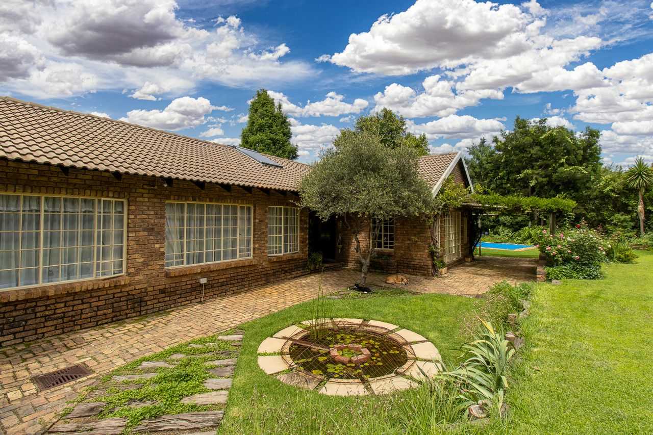 بيت في Midrand, Gauteng 11851178