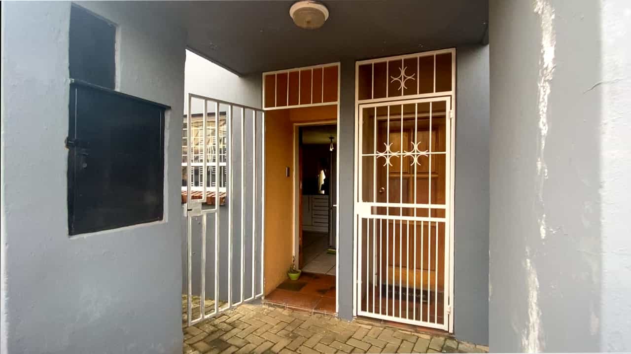 Condominium in Johannesburg South, Gauteng 11851190