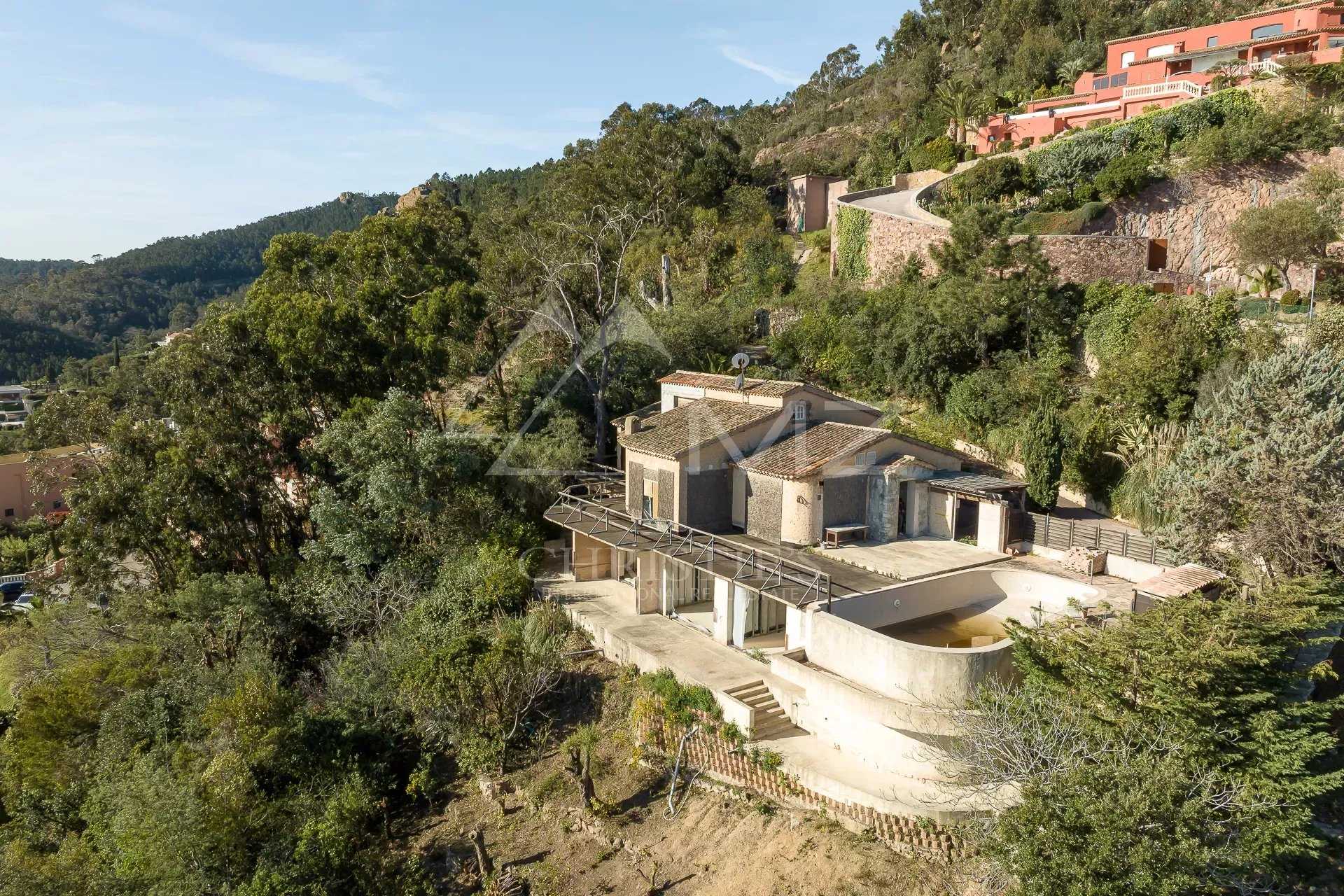 casa no Théoule-sur-Mer, Provença-Alpes-Costa Azul 11851237
