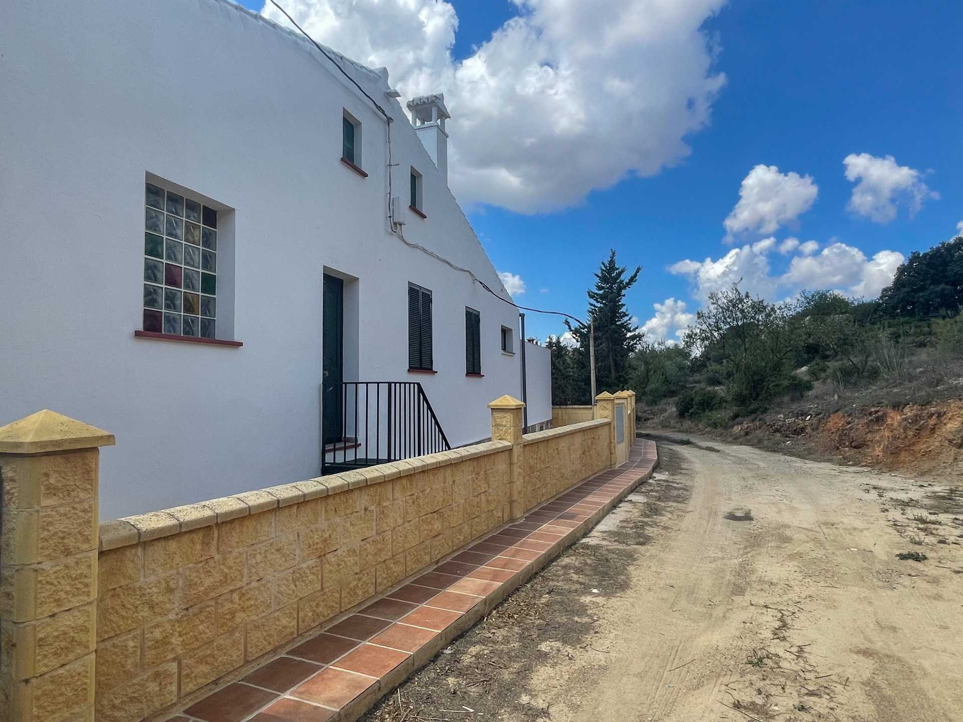 بيت في Antequera, Andalusia 11851304