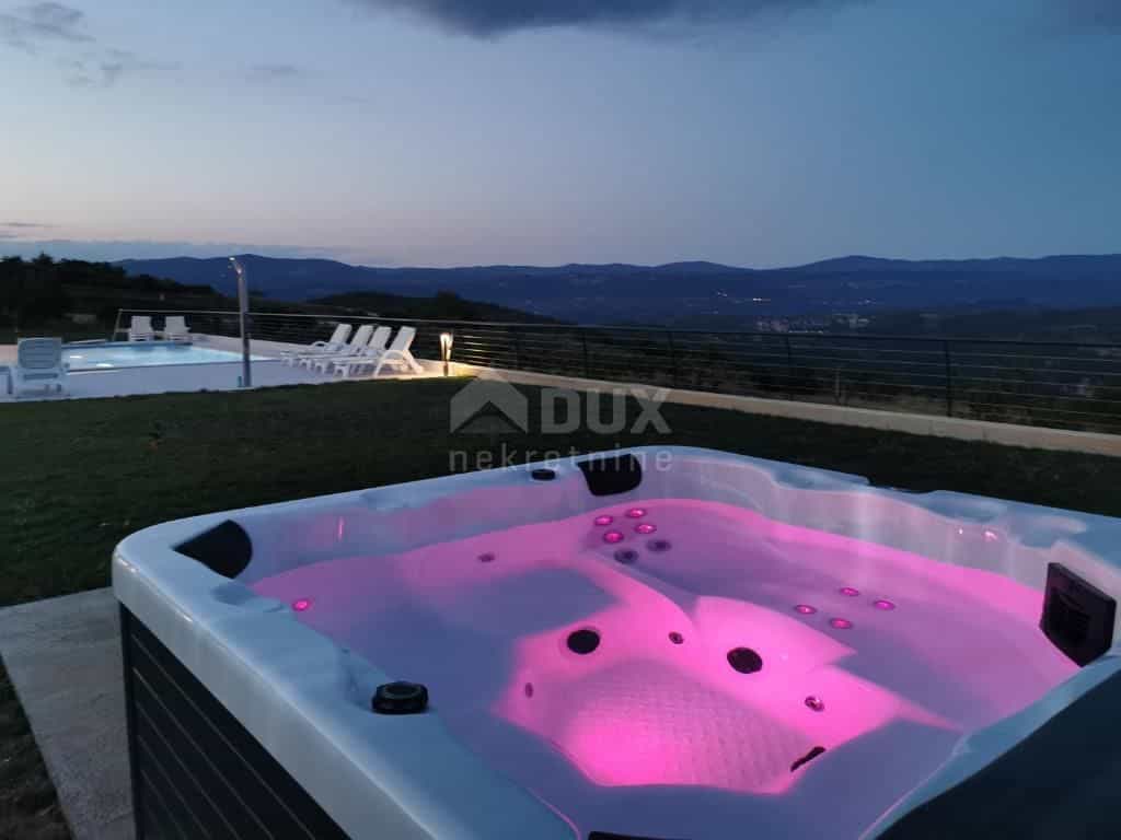 House in Buzet, Istria County 11851331