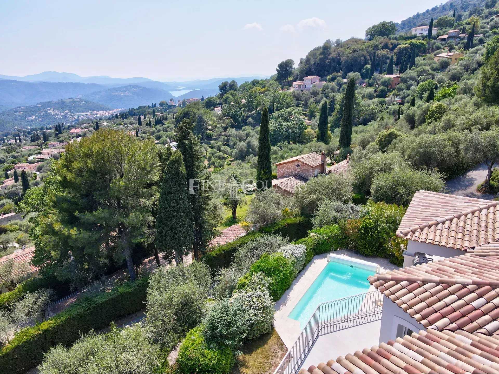 Rumah di Speracedes, Provence-Alpes-Cote d'Azur 11851425
