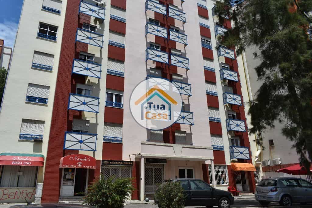 Condominium in Algueirão–Mem Martins, Lisbon 11851480