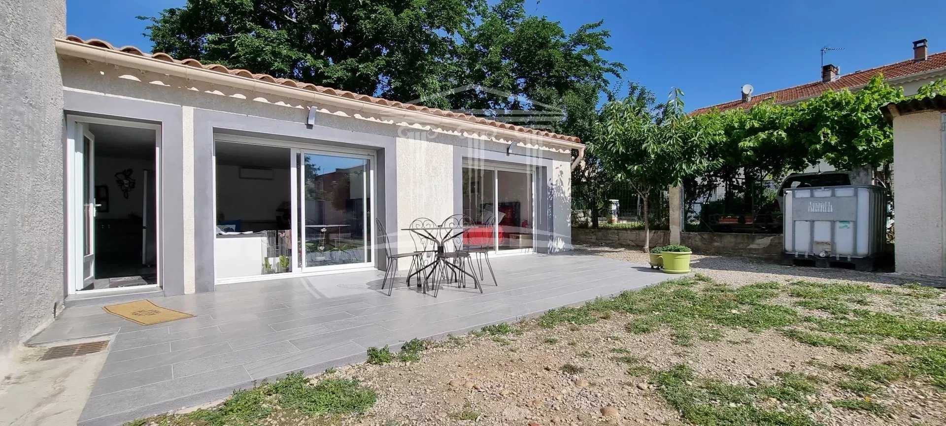 casa en Sorgues, Provenza-Alpes-Costa Azul 11851830