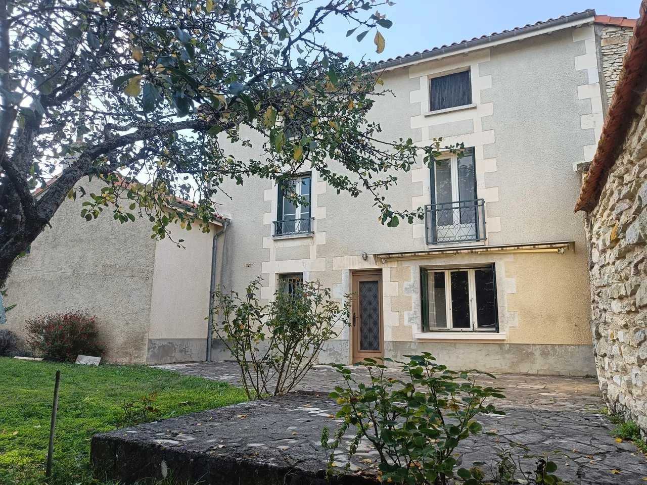 Rumah di Le Rochereau, Vienne 11851844