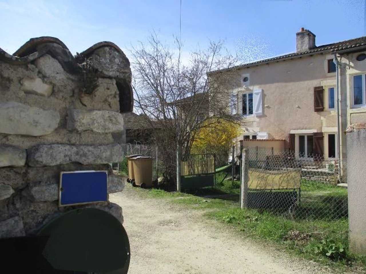 Casa nel Neuville-de-Poitou, Nuova Aquitania 11851846