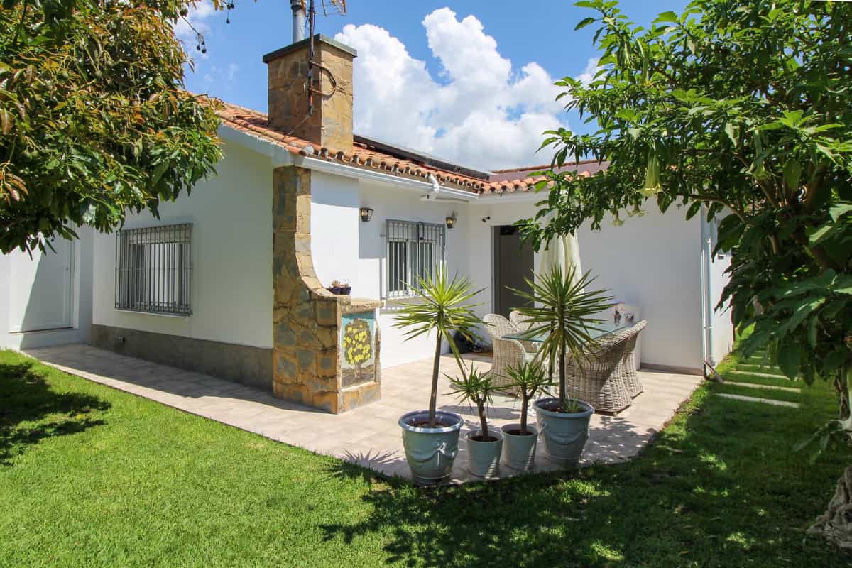 Casa nel Fuengirola, Andalusia 11851891