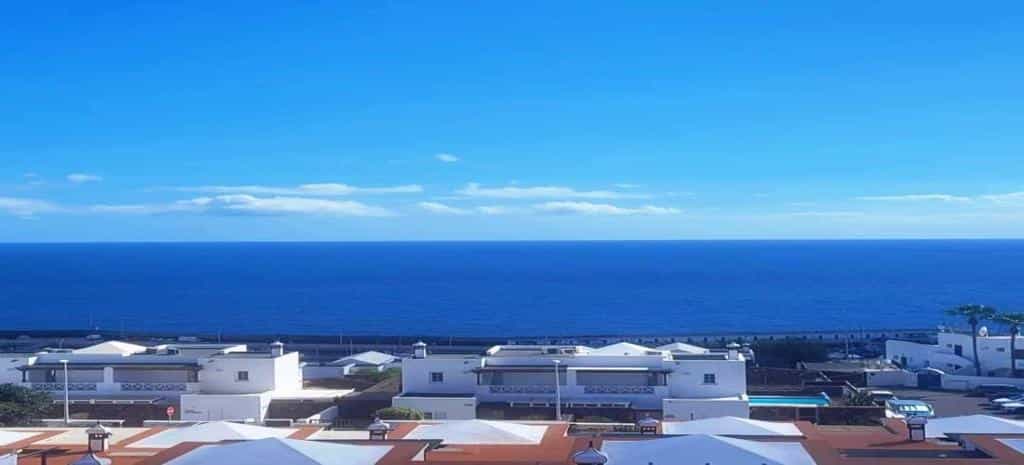 Condominium in Tias, Canary Islands 11852145