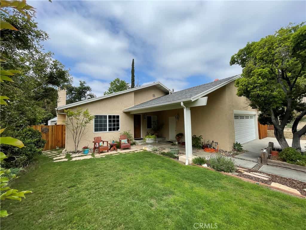 House in Olive View, California 11853729