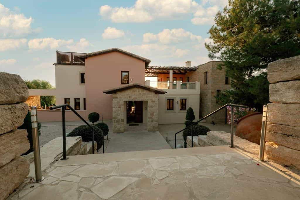 بيت في Kouklia, Paphos 11854215