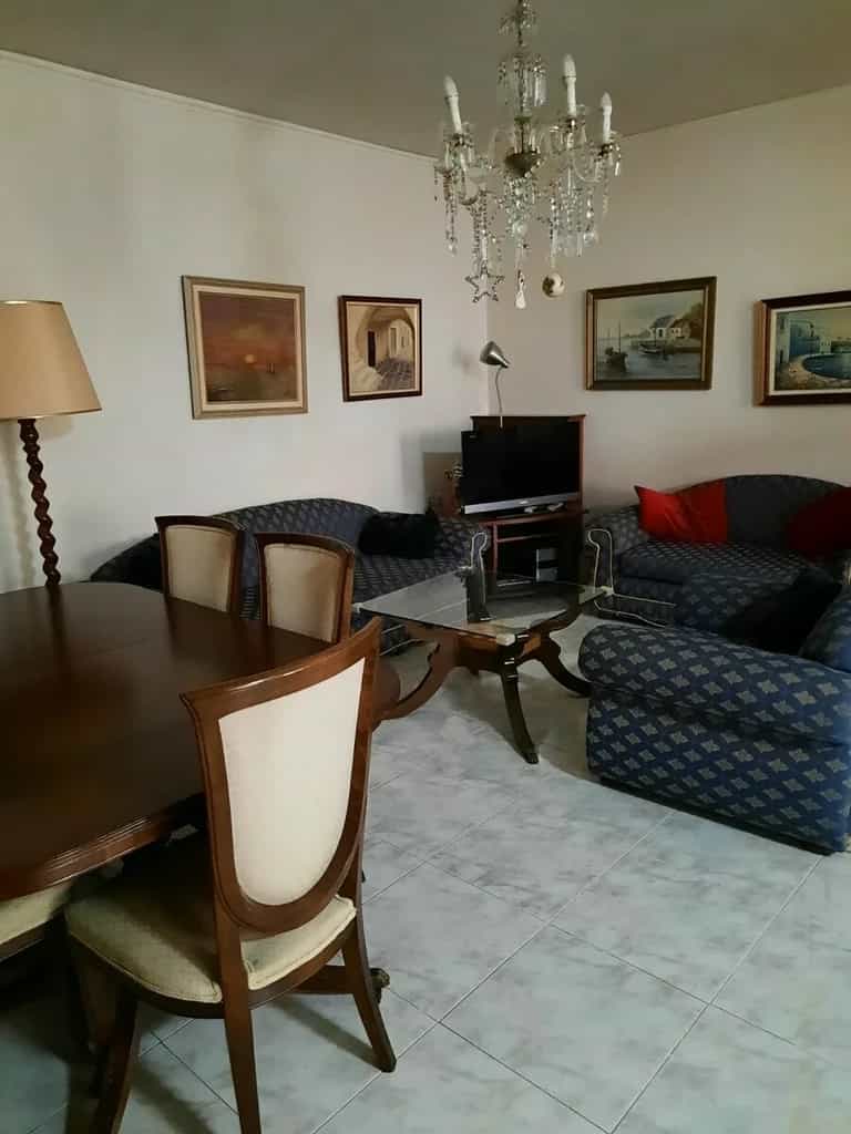 Condominium in Piraeus, Attiki 11854541