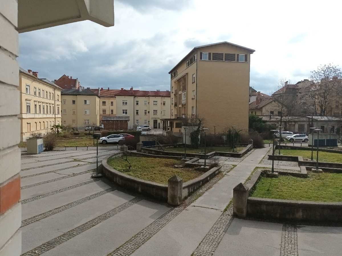 Kontor i Ljubljana, 18 Kolodvorska ulica 11854684