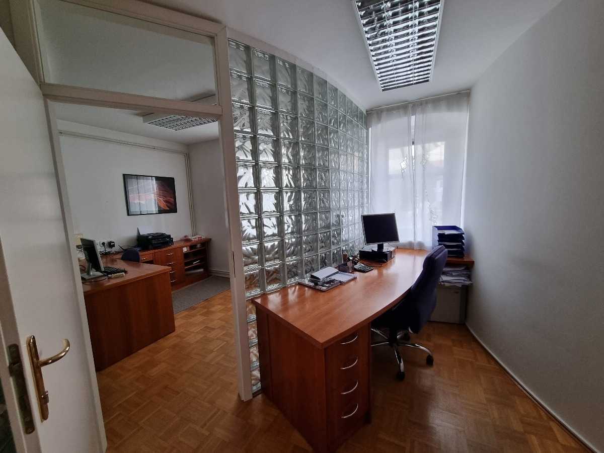 辦公室 在 扎戈列, Zagorje ob Savi 11854750