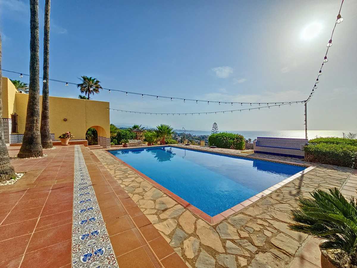 House in Estepona, Andalusia 11856065