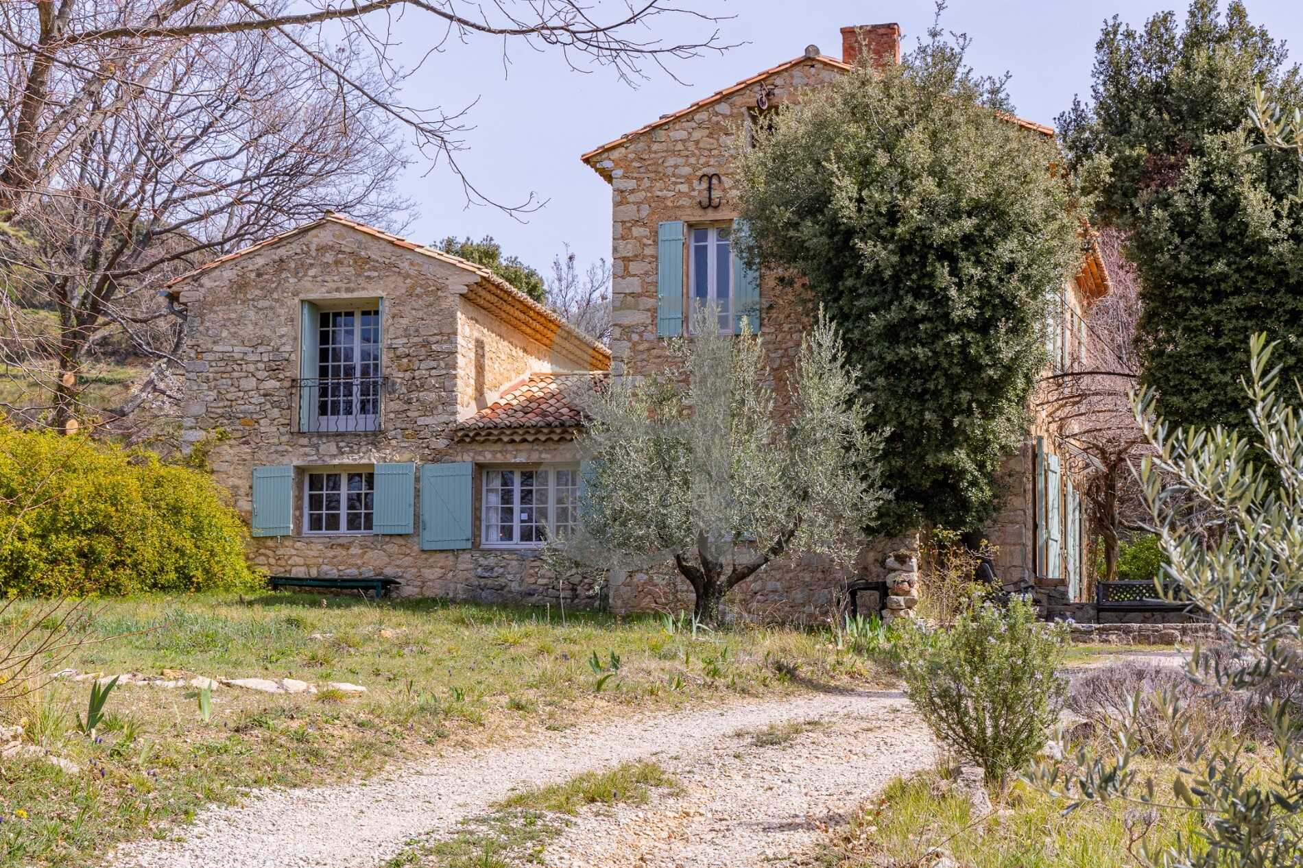 Rumah di Badui, Provence-Alpes-Cote d'Azur 11856208