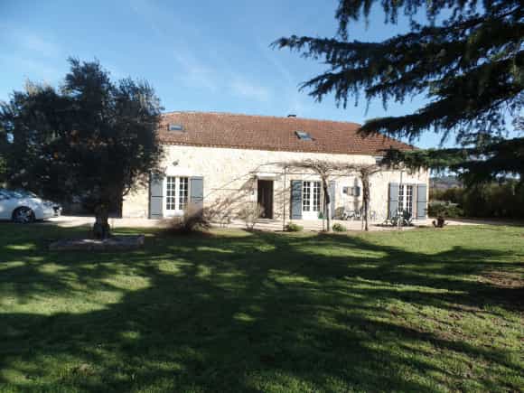 Huis in Fumel, Nouvelle-Aquitaine 11856260