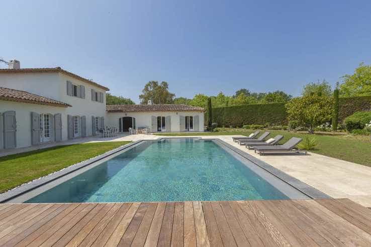 House in Chateauneuf-Grasse, Provence-Alpes-Cote d'Azur 11857139