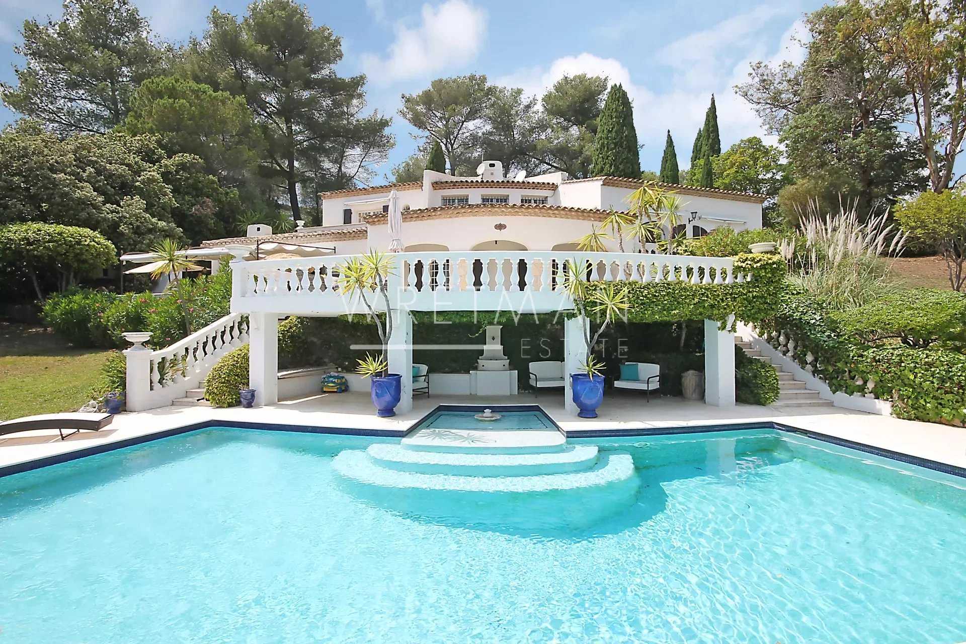 Rumah di Les Maillans, Provence-Alpes-Cote d'Azur 11857322