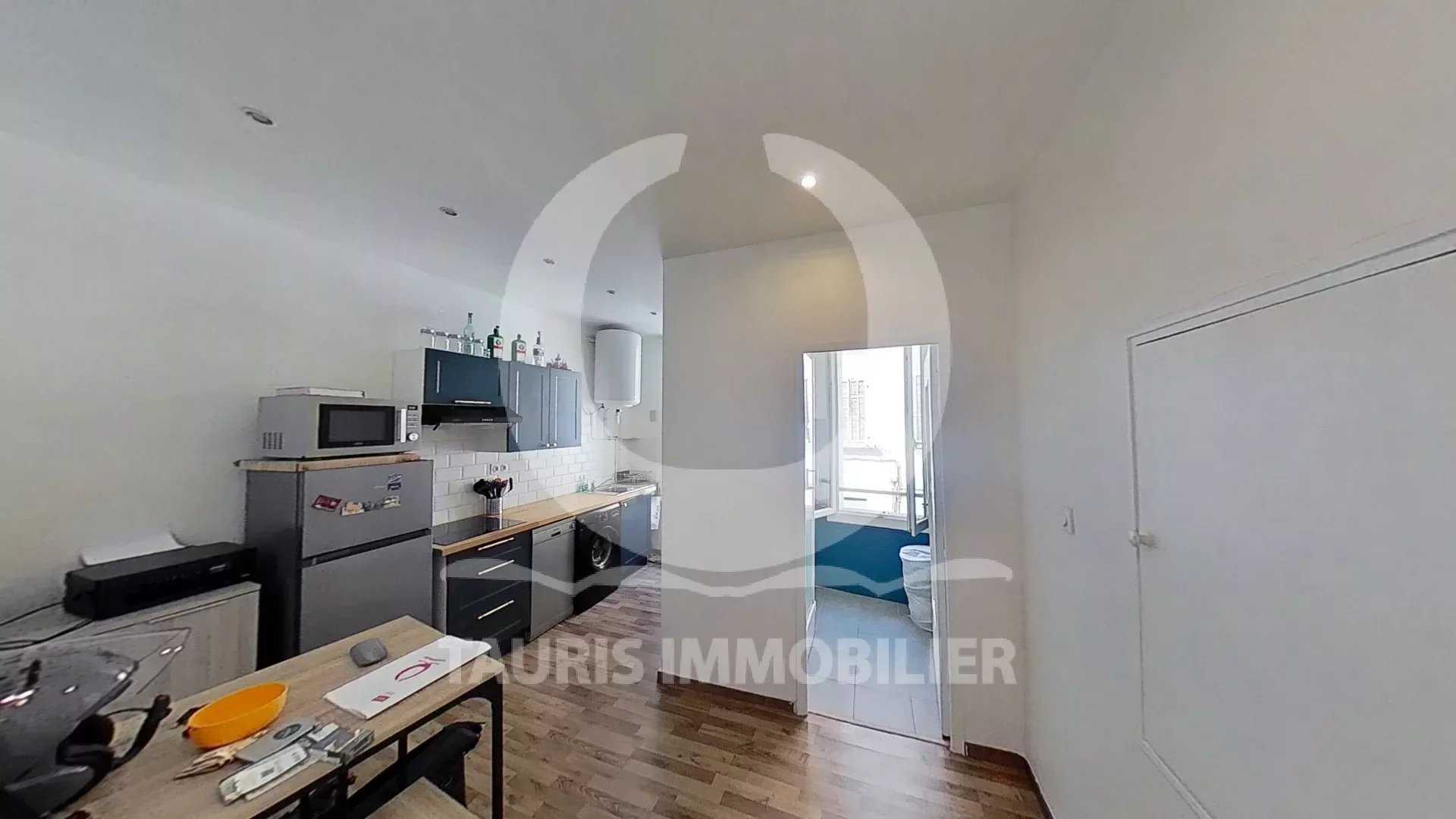 公寓 在 马赛, 普罗旺斯-阿尔卑斯-蓝色海岸 11857348