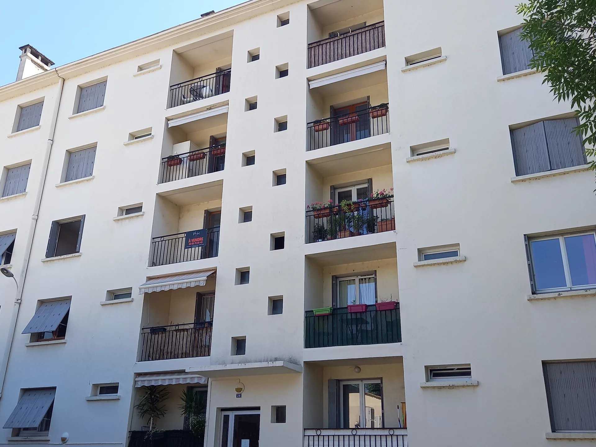 Condominium in Saint-Girons, Occitanie 11857380