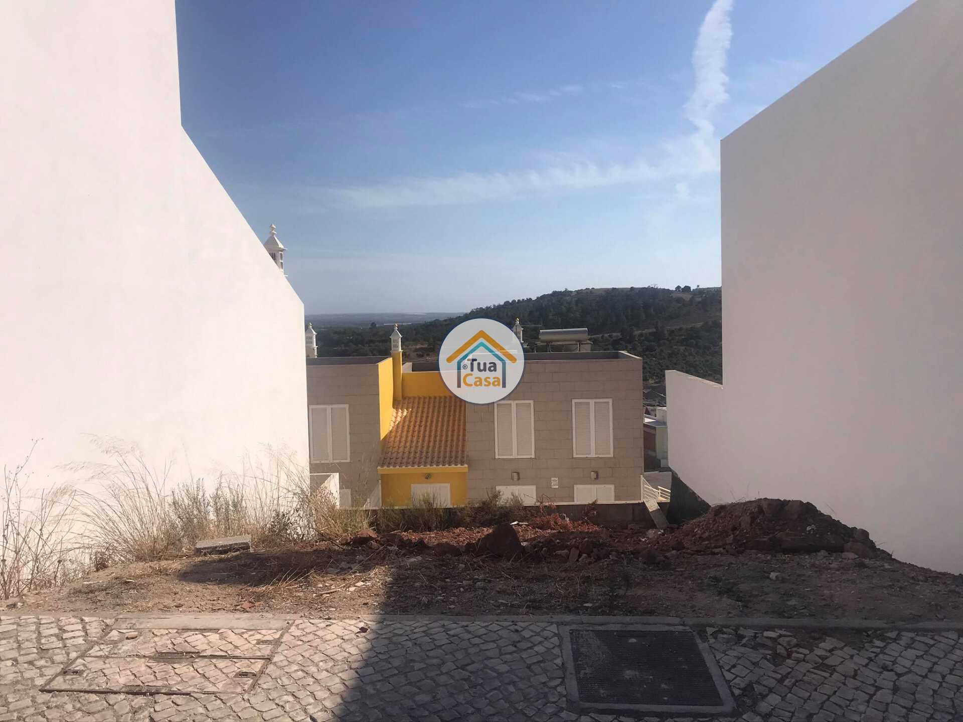 土地 在 São Bartolomeu de Messines, Faro District 11857537