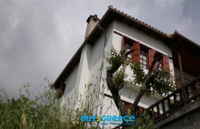 House in Portaria,  11857916