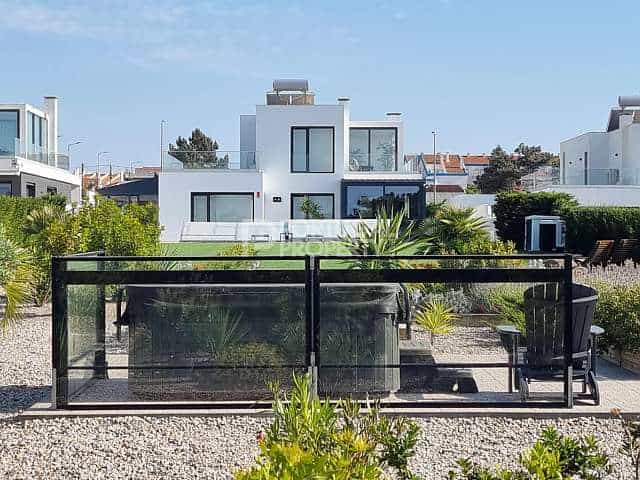 House in Peniche, Portugal, Leiria District 11857959