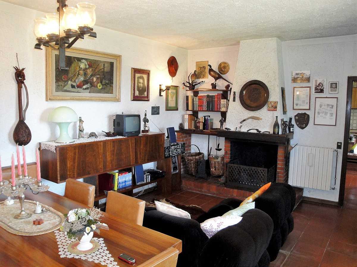 House in Montevettolini, Tuscany 11858336