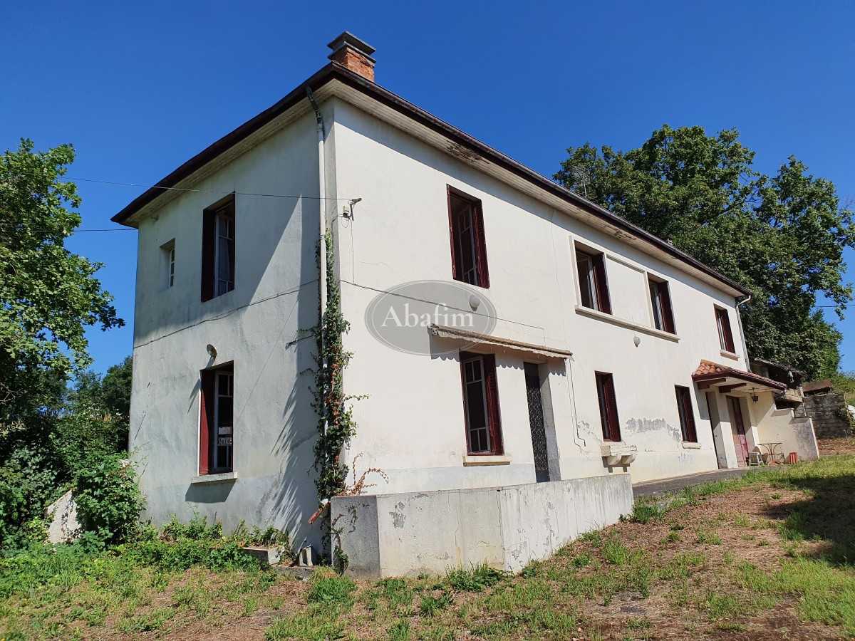 Haus im Tarbes, Okzitanien 11859054