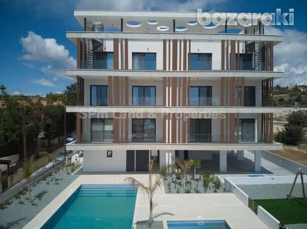 Condominium in Agios Tychon, Larnaca 11859793