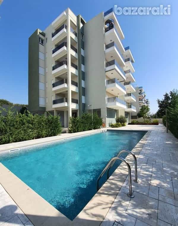 Condominium in Agios Tychon, Larnaka 11860799