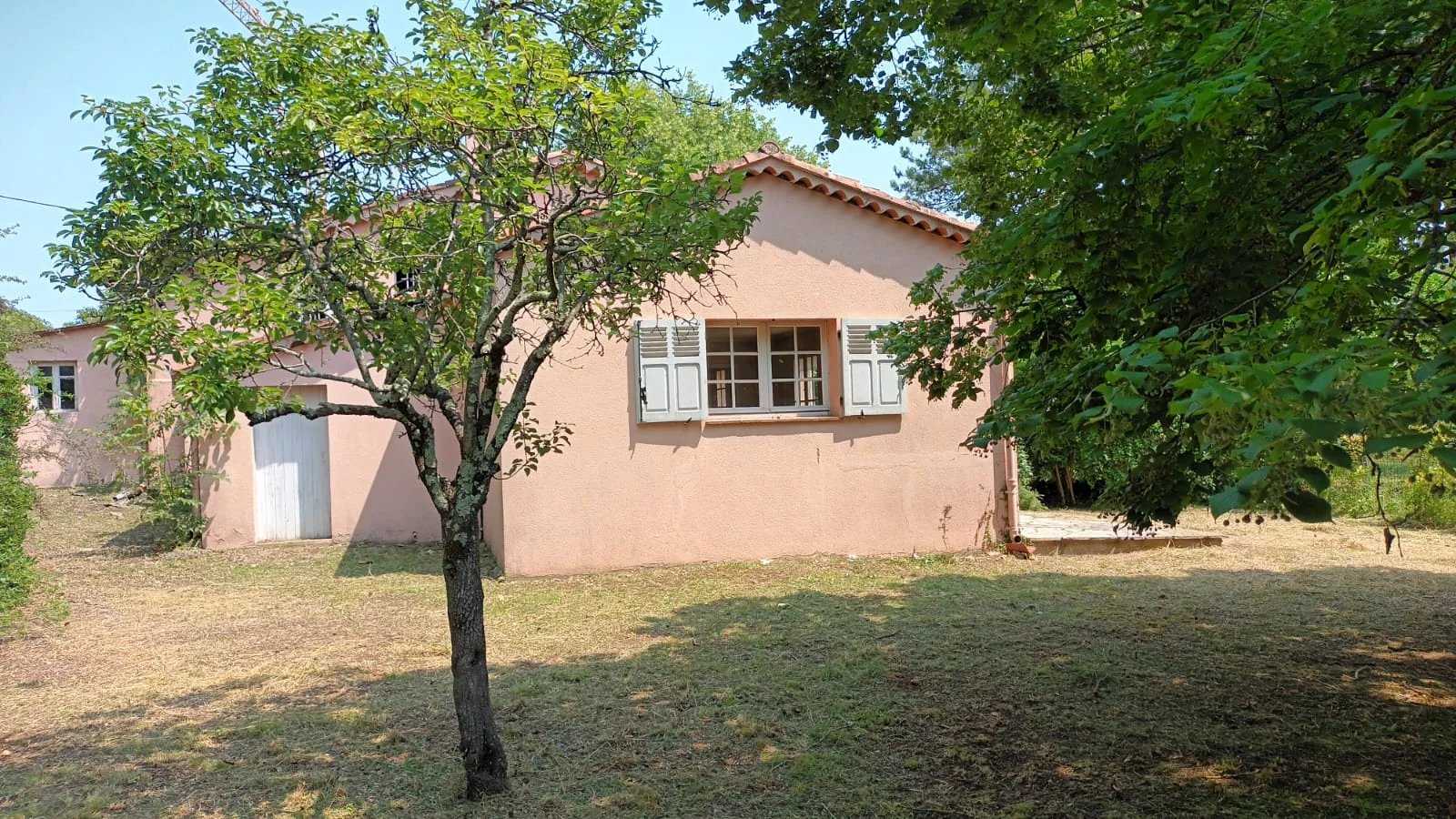casa no Grama, Provença-Alpes-Costa Azul 11861503